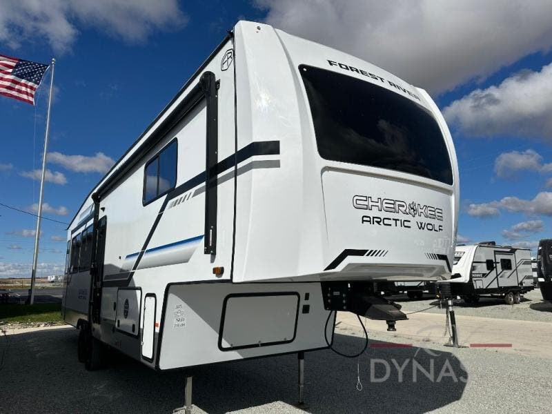 New 2026 Forest River Cherokee Arctic Wolf Suite 3250SUITE available in Bunker Hill, Indiana