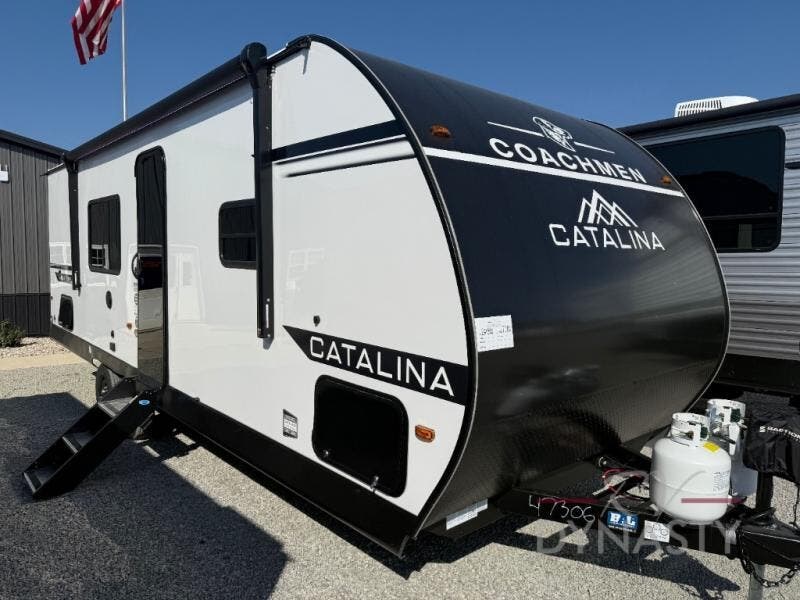 New 2026 Coachmen Catalina Summit Series 8 261BH-F available in Bunker Hill, Indiana