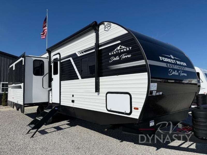 New 2026 East to West Della Terra 272RL available in Bunker Hill, Indiana