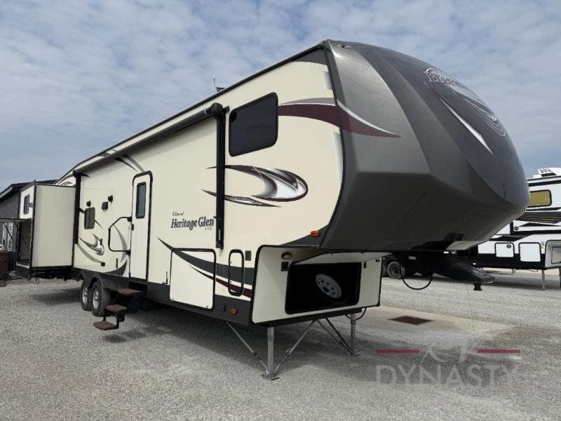 Used 2018 Forest River Wildwood Heritage Glen 356QB available in Bunker Hill, Indiana