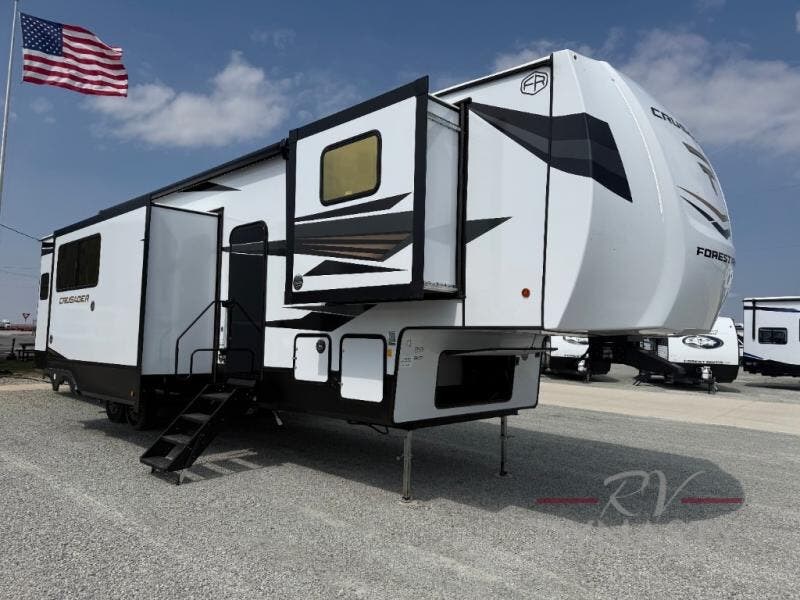 New 2026 Prime Time Crusader FAM37 available in Bunker Hill, Indiana