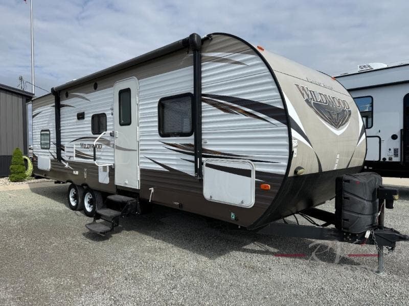 Used 2017 Forest River Wildwood 28DBUD available in Bunker Hill, Indiana