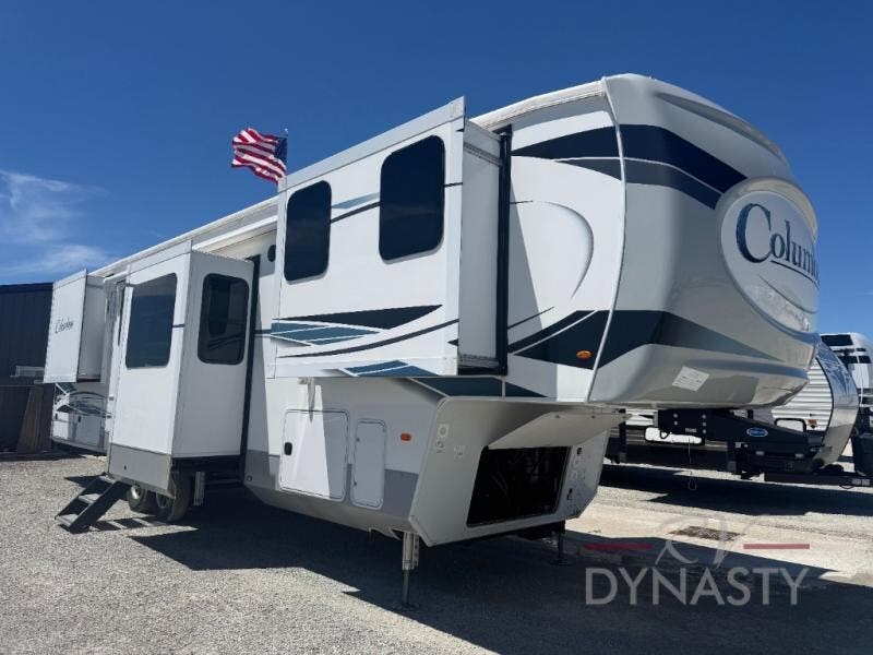 Used 2022 Palomino Columbus 388FK available in Bunker Hill, Indiana