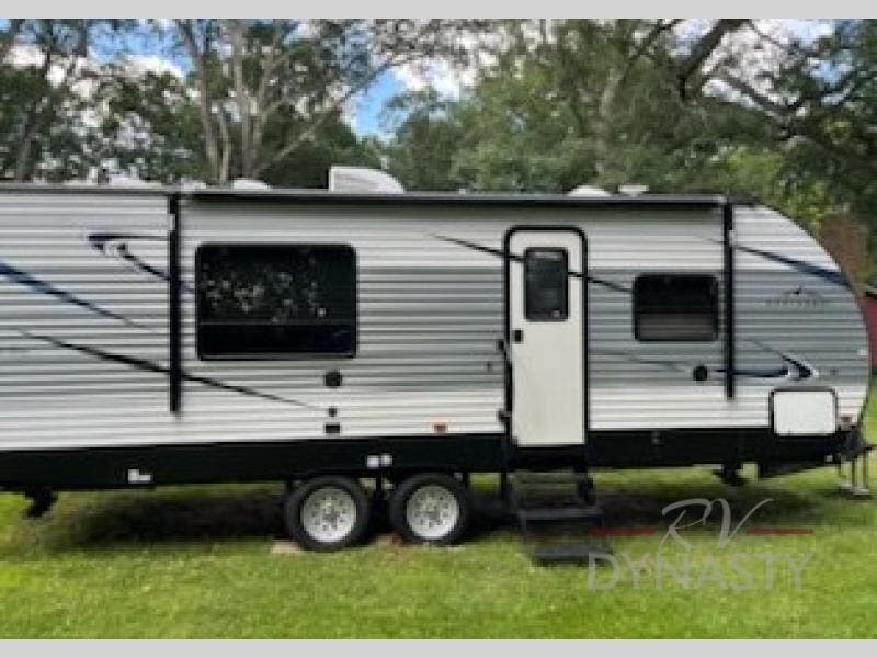 Used 2019 East to West Della Terra 25 KRB available in Bunker Hill, Indiana