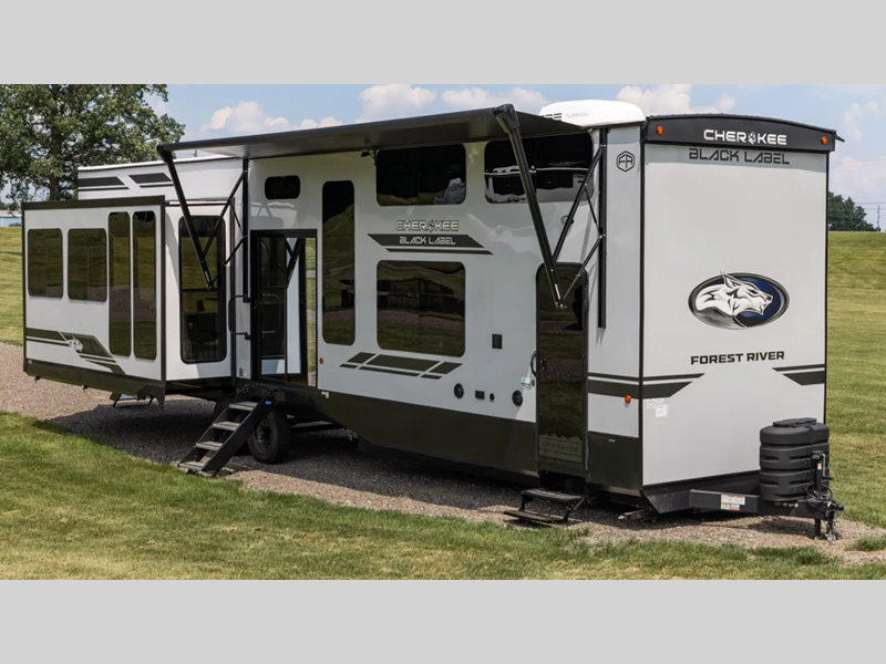 New 2027 Forest River Cherokee Timberwolf Black Label 39JMBL available in Bunker Hill, Indiana