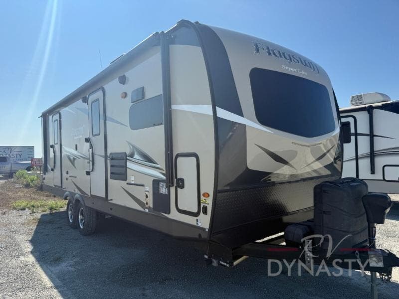 Used 2020 Forest River Flagstaff Super Lite 26FKBS available in Bunker Hill, Indiana