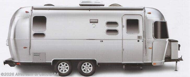 Used 2015 Airstream Flying Cloud 30 Bunk available in Duncansville, Pennsylvania