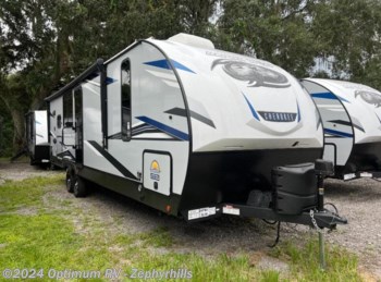 New 2022 Forest River Cherokee Alpha Wolf 26RK-L available in Zephyrhills, Florida