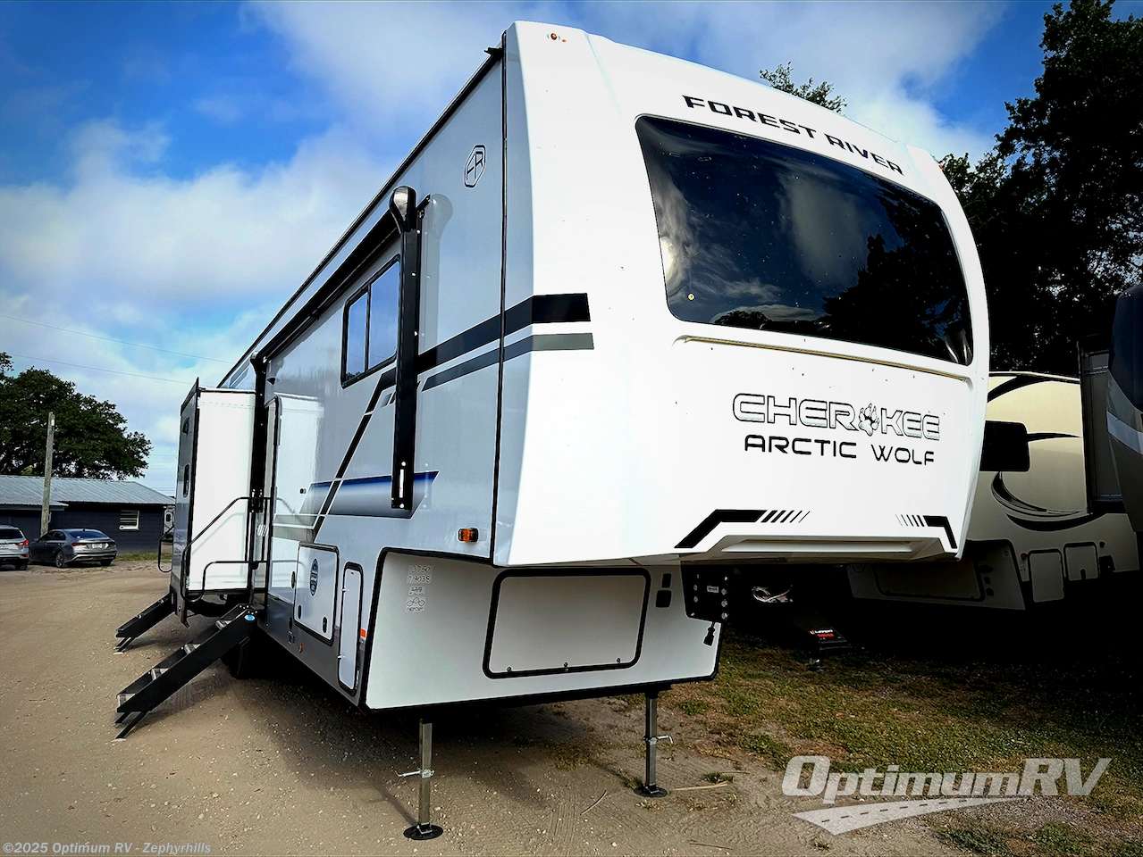 New 2025 Forest River Cherokee Arctic Wolf Suite 3750SUITE available in Zephyrhills, Florida