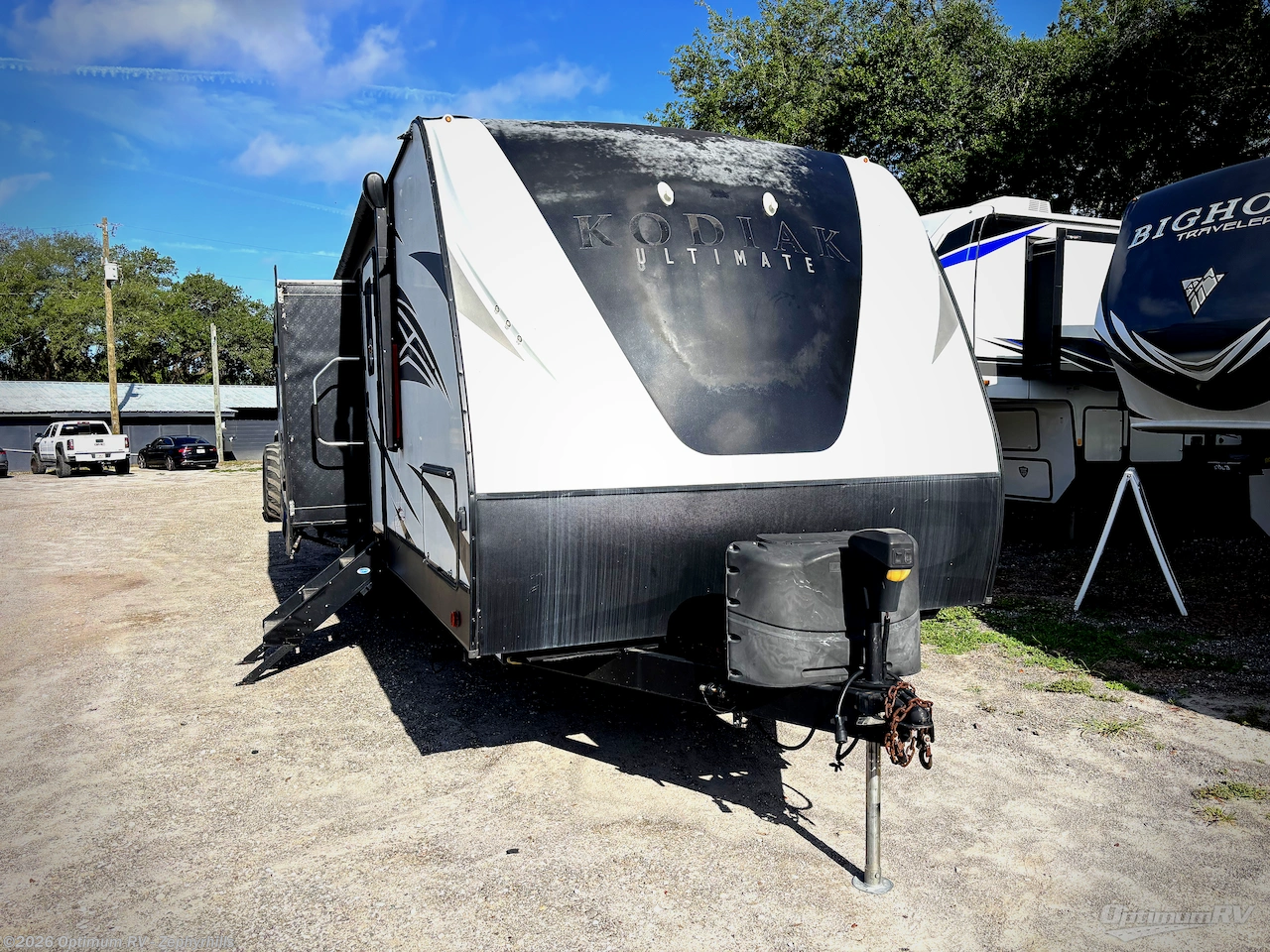 Used 2019 Dutchmen Kodiak Ultimate 291RESL available in Zephyrhills, Florida
