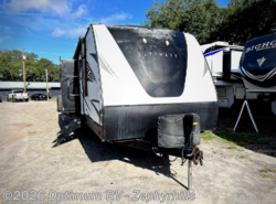 Used 2019 Dutchmen Kodiak Ultimate 291RESL available in Zephyrhills, Florida