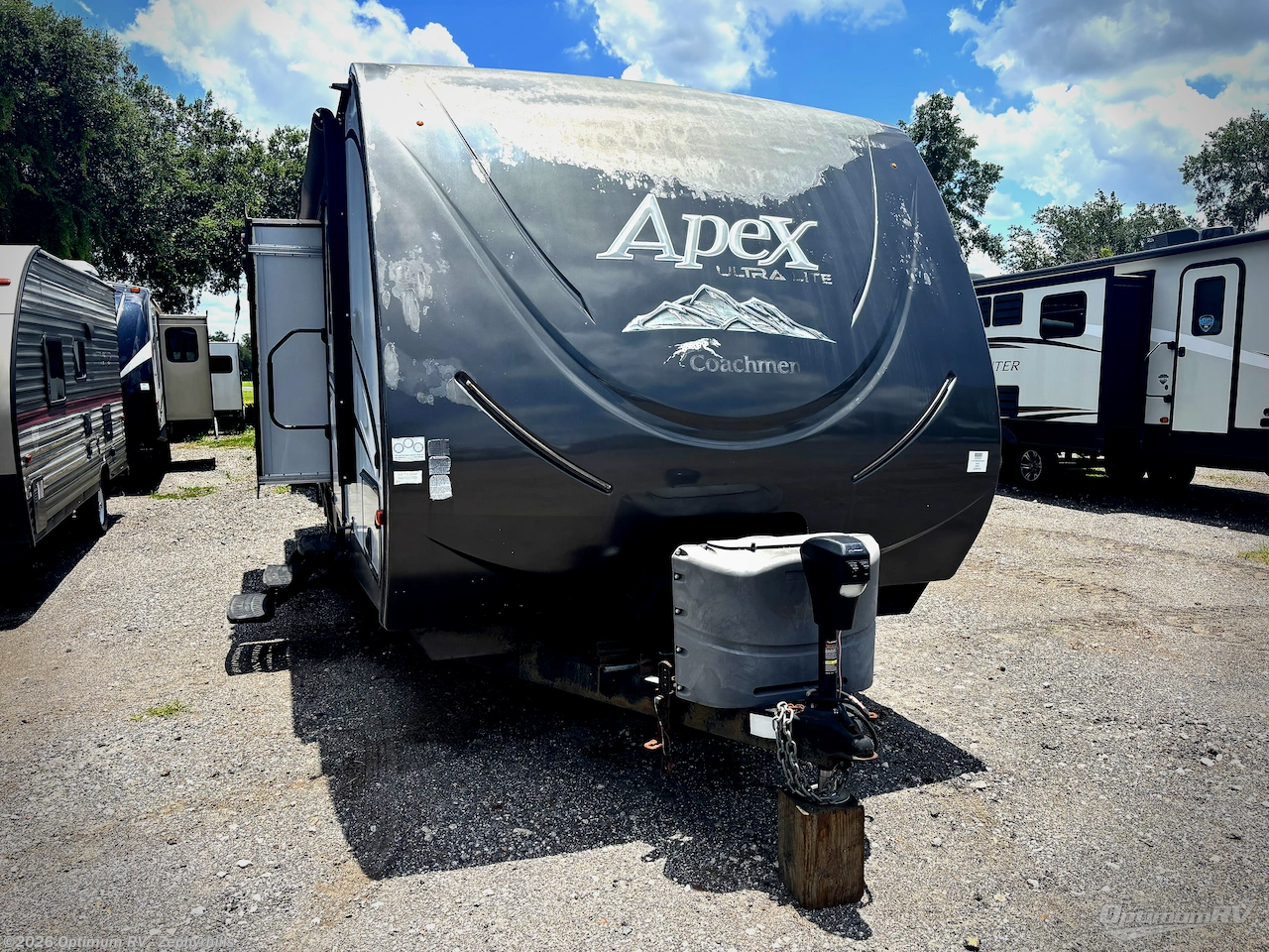 Used 2016 Coachmen Apex Ultra-Lite 259BHSS available in Zephyrhills, Florida