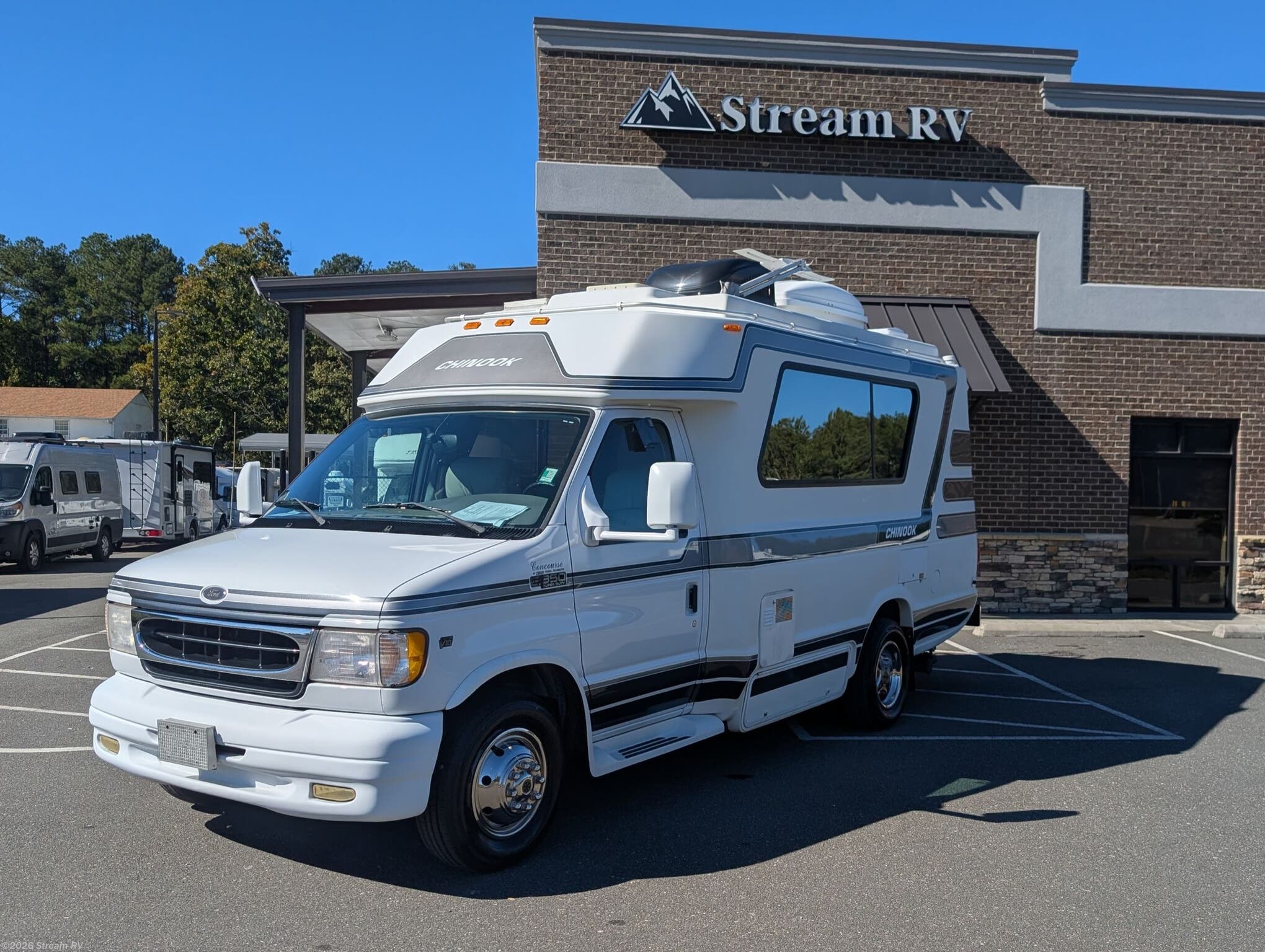 Used 2000  Chinook Concourse XL by Chinook from Stream RV in Creedmoor, NC