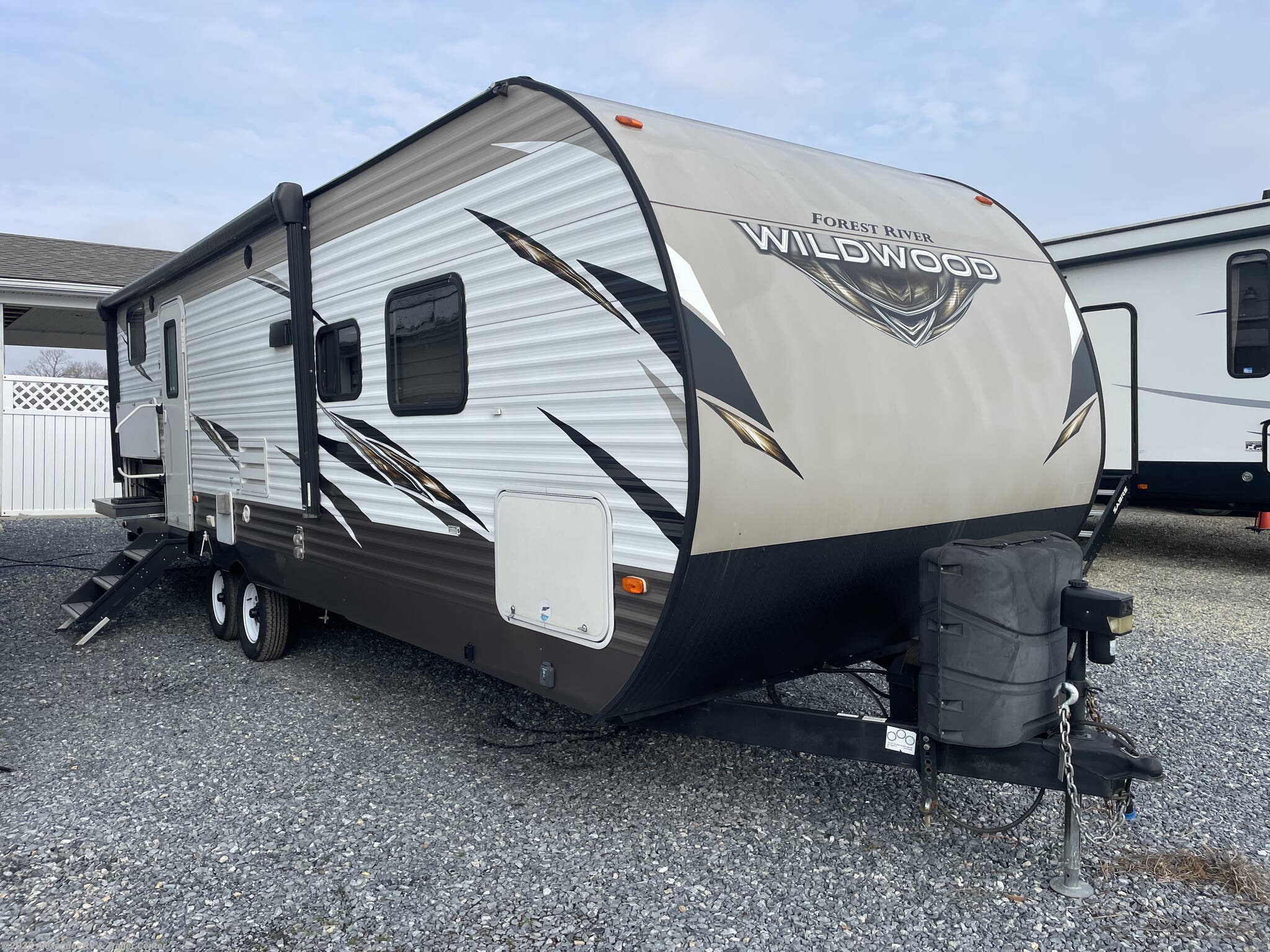 Used 2018 Forest River Wildwood 27DBK available in Clayton, Delaware