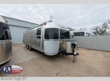 New 2023 Airstream International 27FB available in Fort Worth, Texas