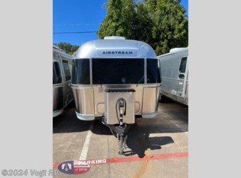 New 2024 Airstream Flying Cloud 27FB available in Fort Worth, Texas
