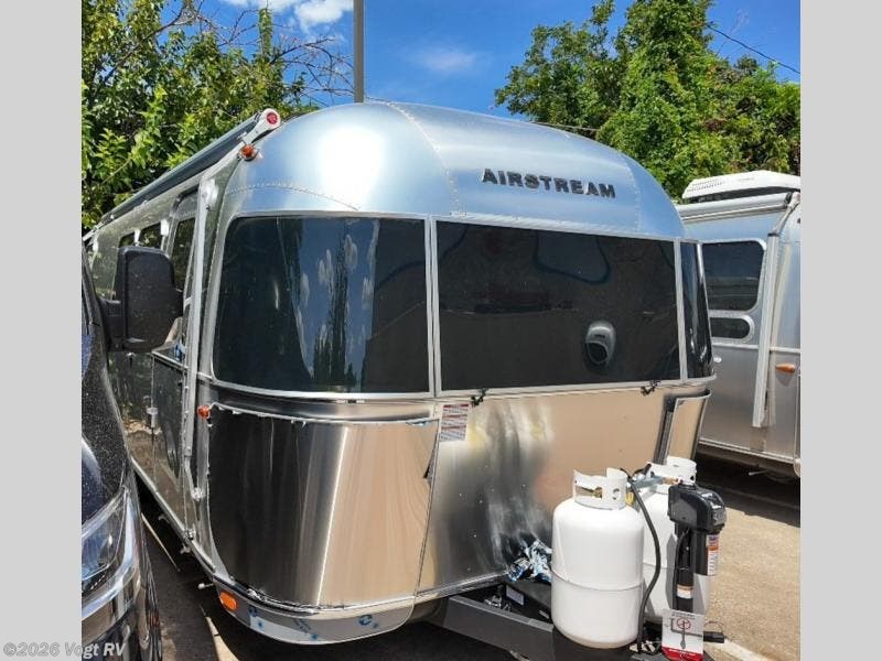 New 2026  Airstream Flying Cloud 28RB by Airstream from Vogt RV in Fort Worth, TX