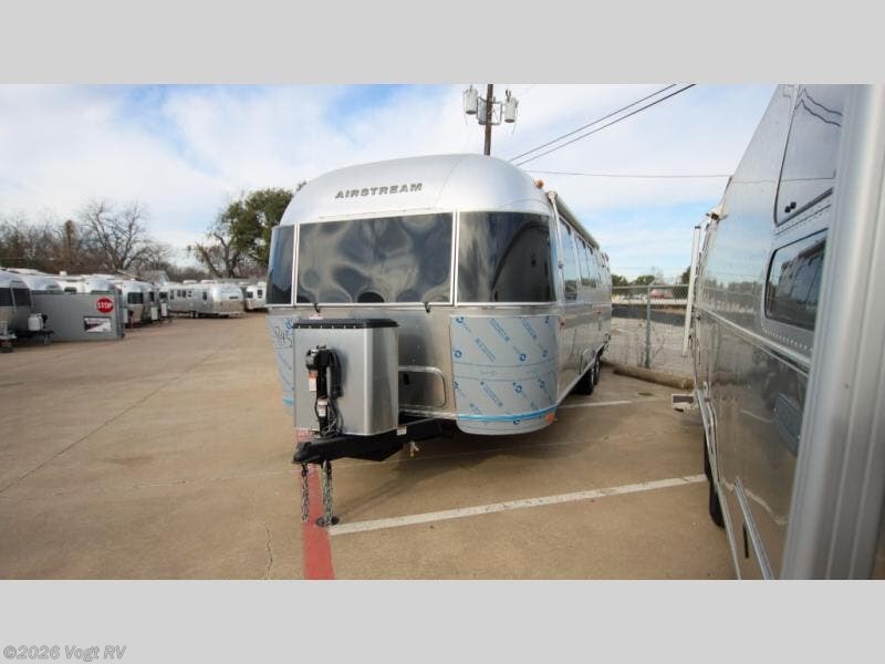New 2026  Airstream Flying Cloud 30FB Bunk by Airstream from Vogt RV in Fort Worth, TX