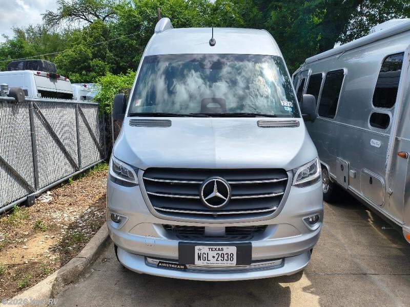 Used 2025  Airstream Interstate 19  by Airstream from Vogt RV in Fort Worth, TX