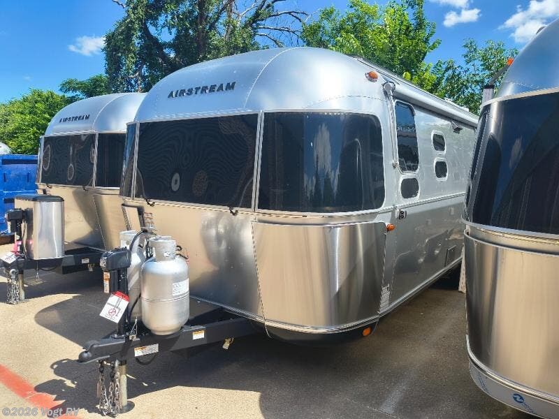 New 2026  Airstream Classic 28RBQ by Airstream from Vogt RV in Fort Worth, TX