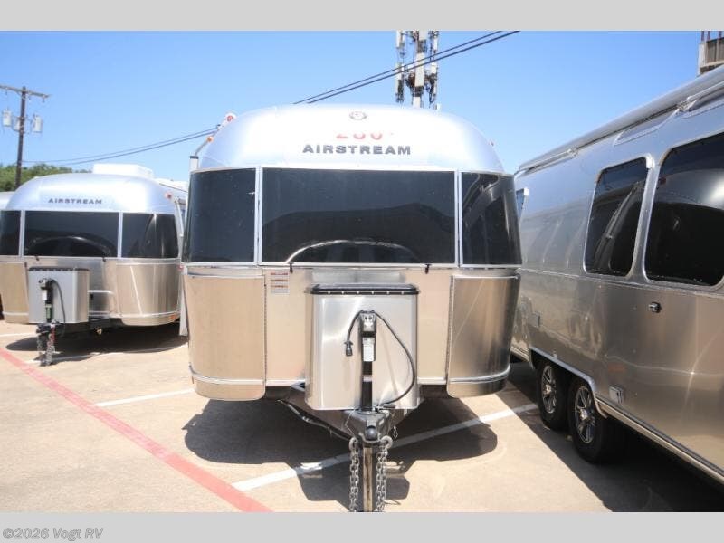 Used 2022  Airstream Globetrotter 30RB by Airstream from Vogt RV in Fort Worth, TX