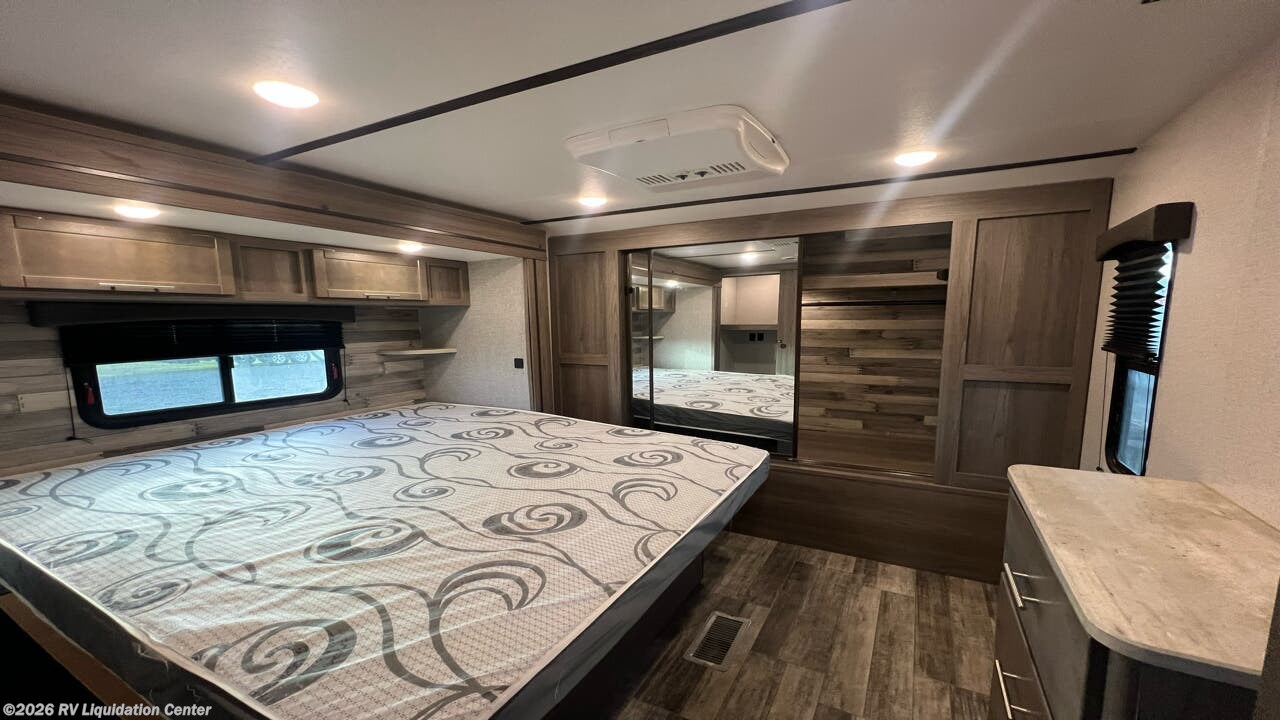 Used 2021 CrossRoads  VALANTE LITE 34RE available in Madera, California