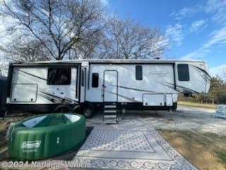 Used 2021 Forest River Cardinal Limited 366DVLE available in Valley View, Texas