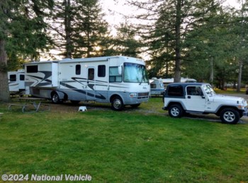 Used 2004 National RV Dolphin 6342LX available in Mukilteo, Washington