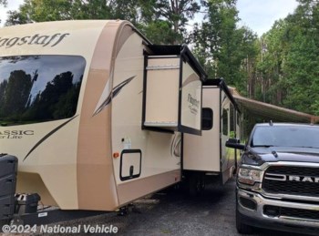 Used 2018 Forest River Flagstaff Classic Super Lite 832BHIKWS available in Alexander City, Alabama