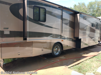 Used 2005 Fleetwood Discovery 39L available in New London, Texas