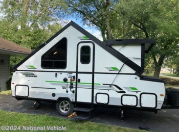 Used 2020 Forest River Rockwood Premier 213AHW available in La Grange Highlands, Illinois