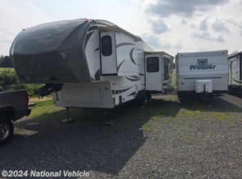Used 2014 Keystone Cougar 318SAB available in Fayetteville, Pennsylvania
