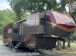 Used 2020 Luxe  Fifth Wheel 46F available in Brandon, Florida