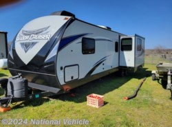 Used 2020 Cruiser RV Shadow Cruiser 329QBS available in Trophy Club, Texas