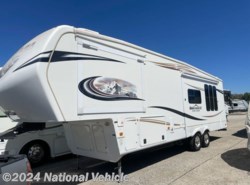 Used 2013 Keystone Montana Mountaineer 295RKD available in Valencia, California