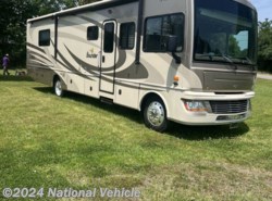 Used 2009 Fleetwood Bounder 35E available in London, Arkansas