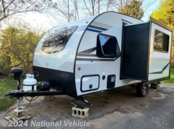 Used 2022 Venture RV Sonic Lite SL169VUD available in Unionville, Connecticut