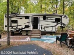 Used 2014 Keystone Montana 3155RL available in Egg Harbor, Wisconsin