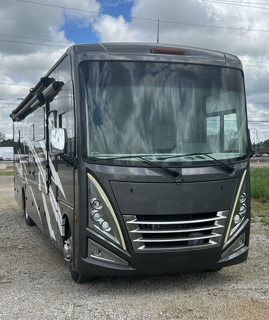 Used 2023 Thor Motor Coach Miramar 35.2 available in Canton, Ohio