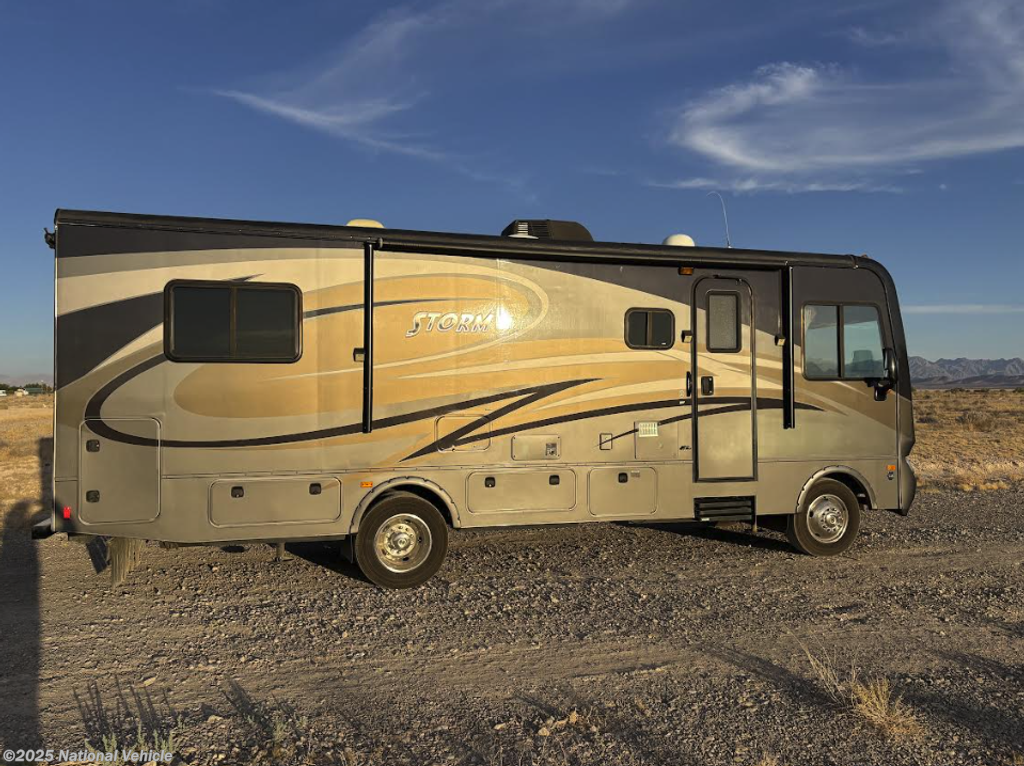 Used 2014 Fleetwood Storm 28F available in Pahrump, Nevada