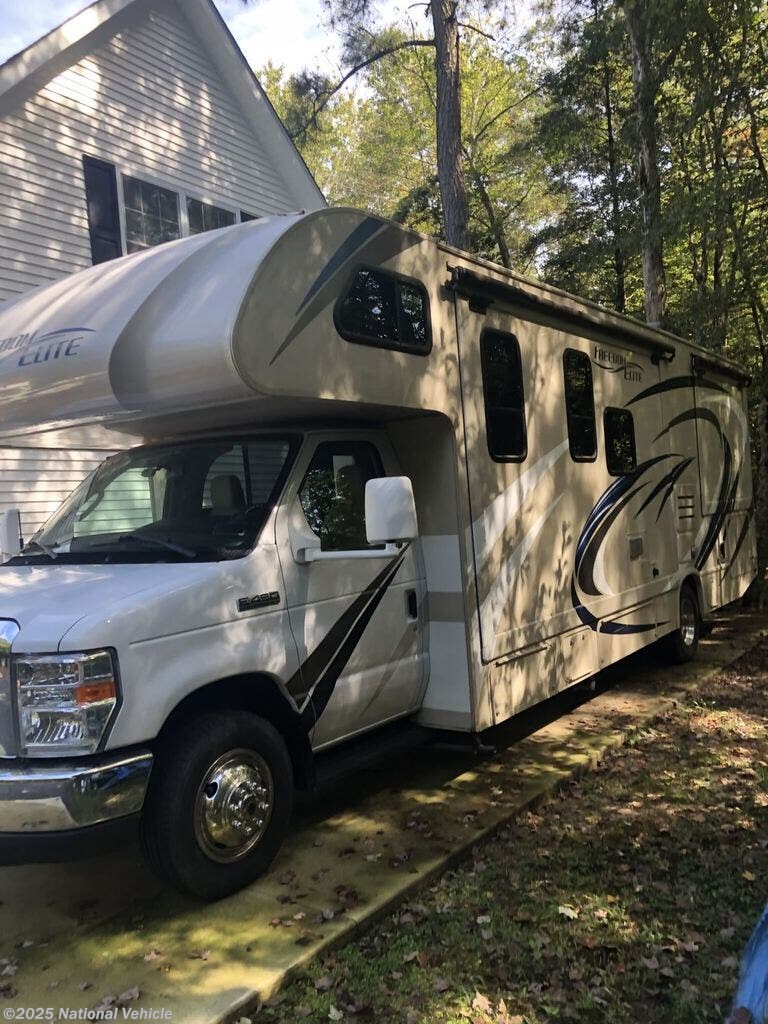 Used 2018 Thor Motor Coach Freedom Elite 29FE available in Seaford, Delaware
