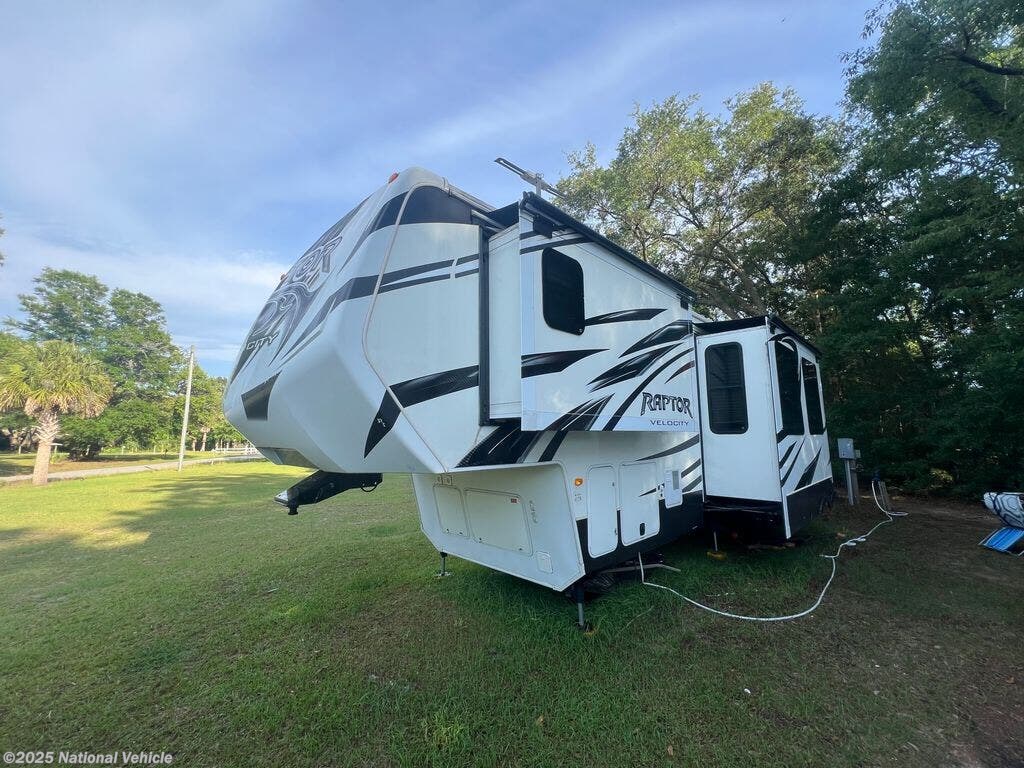 Used 2013 Keystone Raptor Velocity 365LEV available in Fripp Island, South Carolina