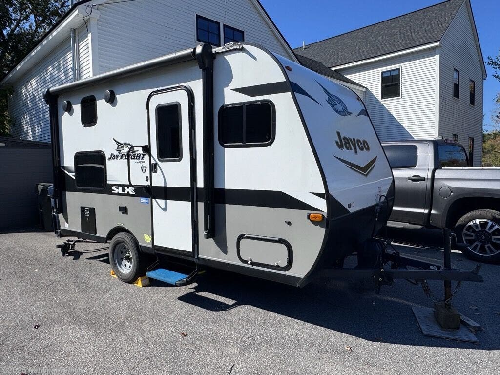Used 2022 Jayco Jay Flight SLX 154BH available in Colchester, Vermont