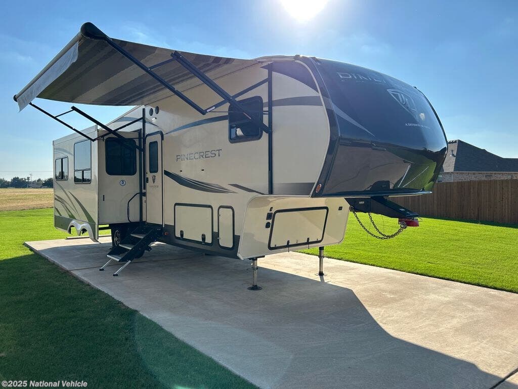 Used 2021 Vanleigh PineCrest 305RLP available in Yukon, Oklahoma