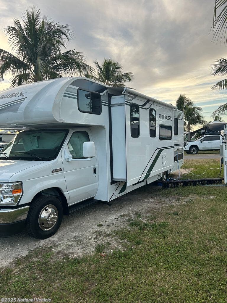 Used 2025 Thor Motor Coach Freedom Eddie Bauer 28EB available in Sumterville, Florida