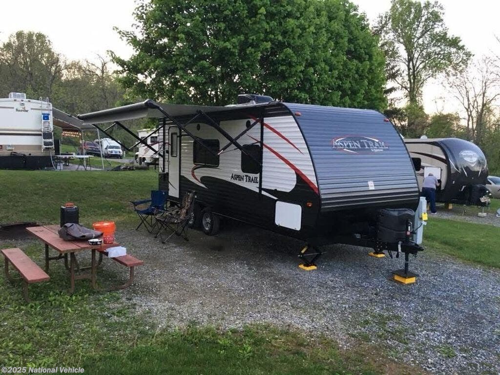 Used 2016 Dutchmen Aspen Trail 1900RB available in Harrisburg, Pennsylvania