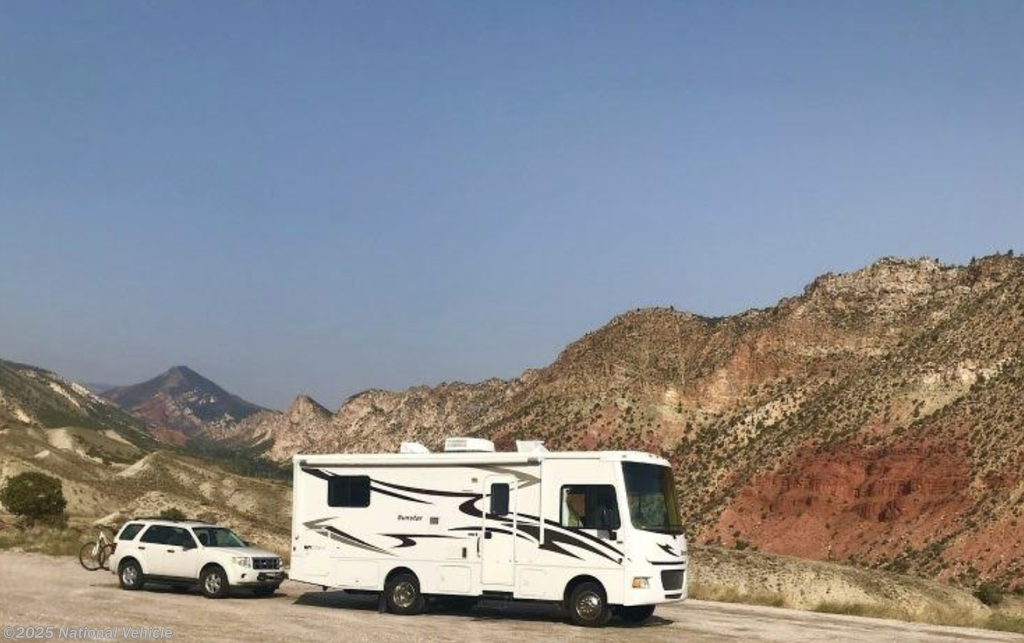 Used 2013 Itasca Sunstar 26HE available in Tryon, North Carolina