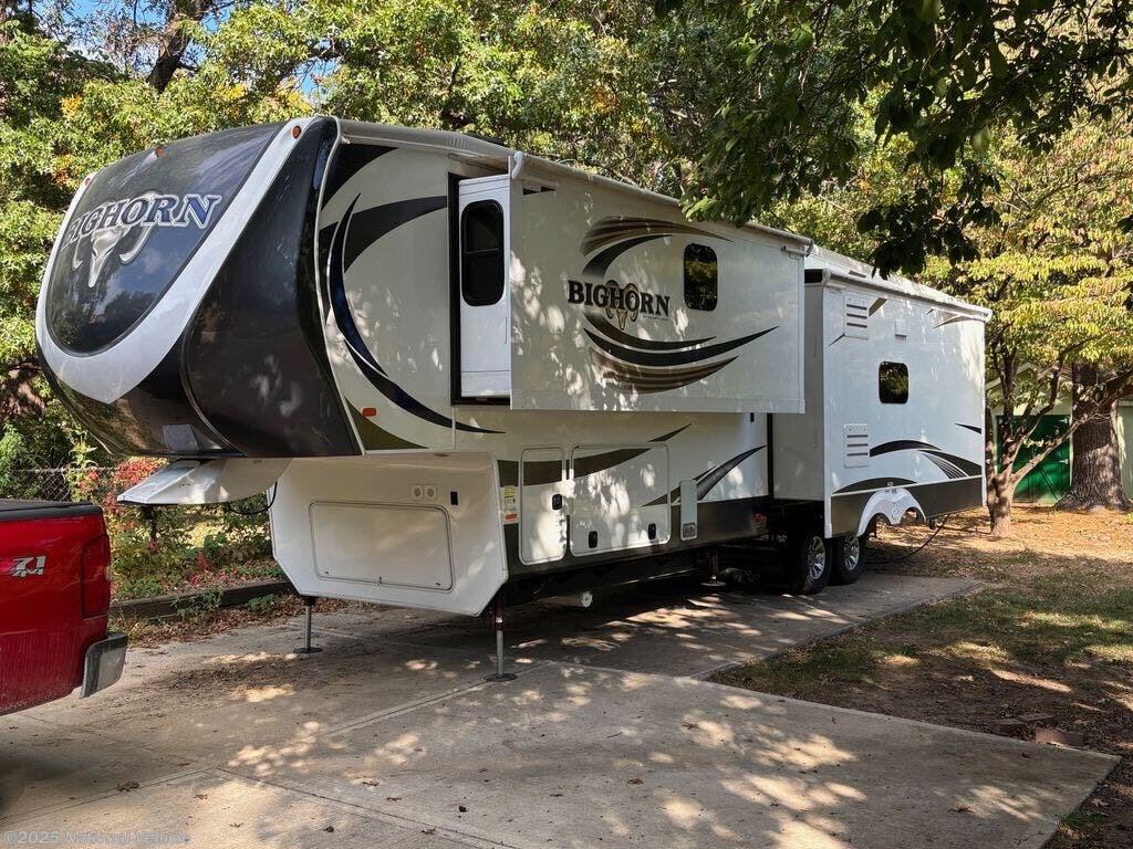 Used 2015 Heartland Bighorn 3585RL available in Kansas City, Missouri