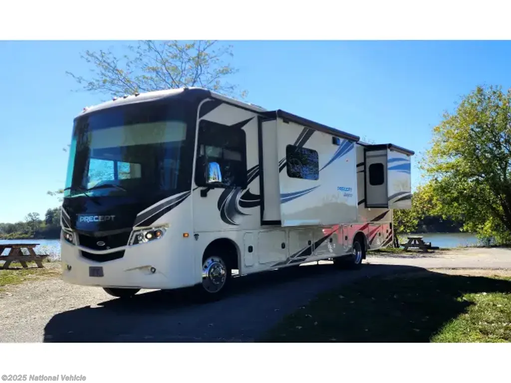 Used 2020 Jayco Precept 31UL available in Warren, Indiana