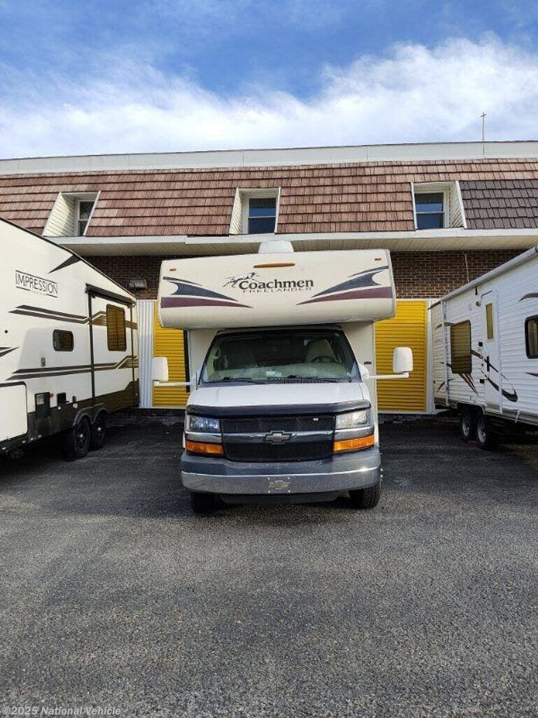 Used 2016 Coachmen Freelander 21RS available in Coraopolis, Pennsylvania
